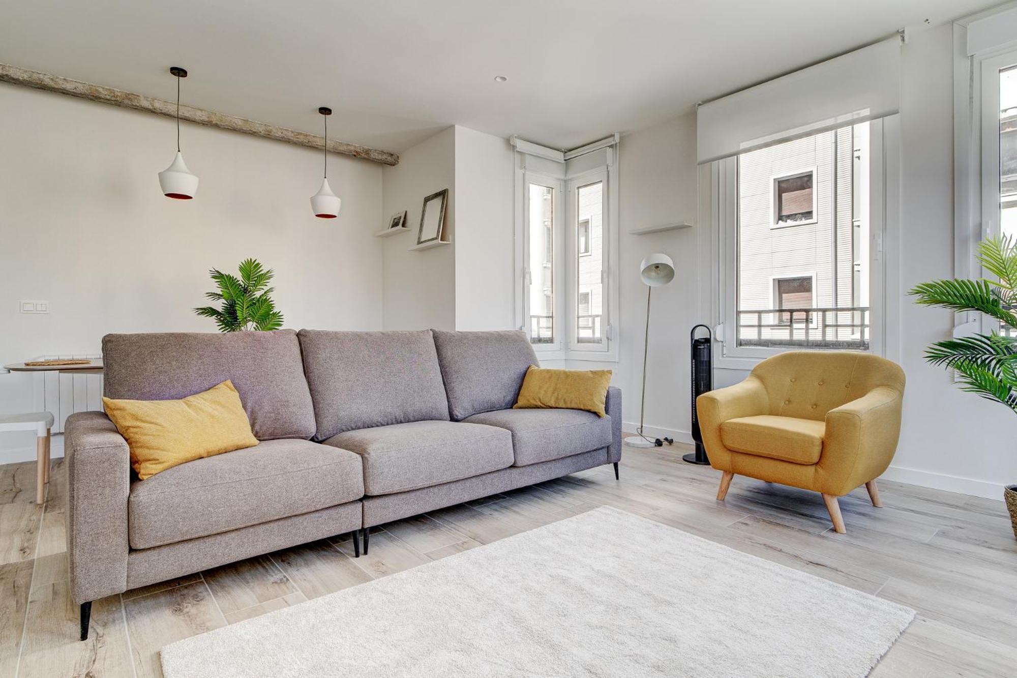 Apartamentos Gran Via By Sanse Holidays San Sebastián Eksteriør billede