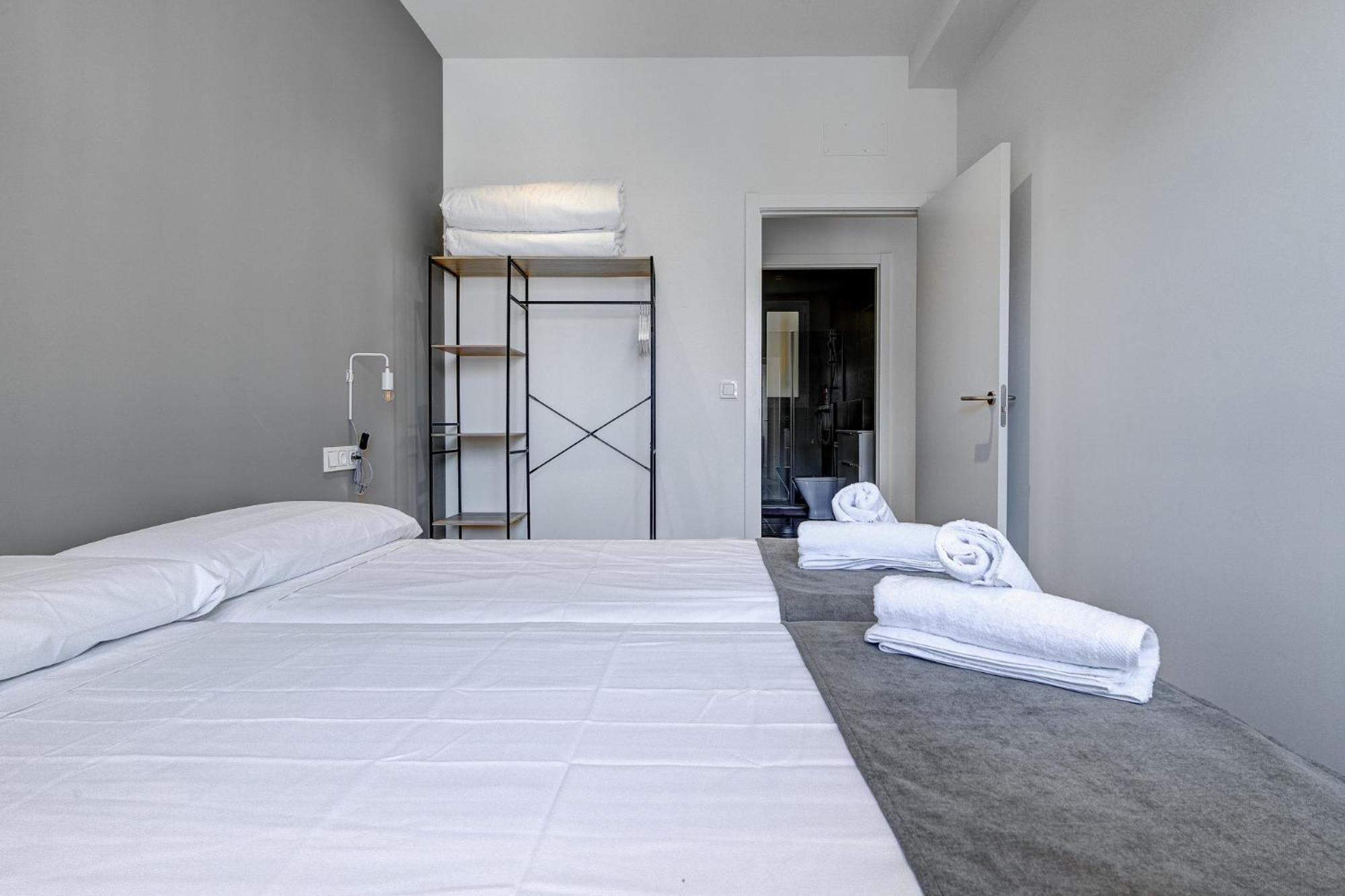 Apartamentos Gran Via By Sanse Holidays San Sebastián Eksteriør billede