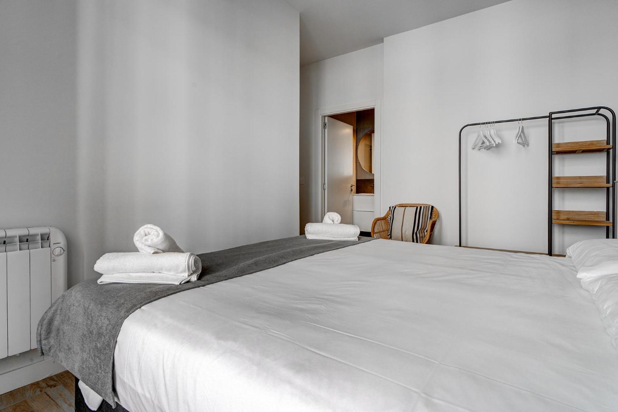 Apartamentos Gran Via By Sanse Holidays San Sebastián Eksteriør billede