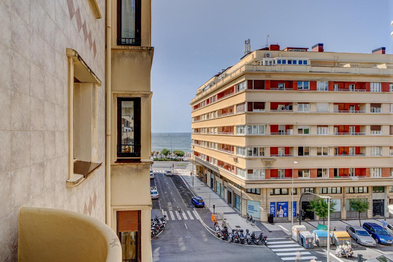 Apartamentos Gran Via By Sanse Holidays San Sebastián Eksteriør billede