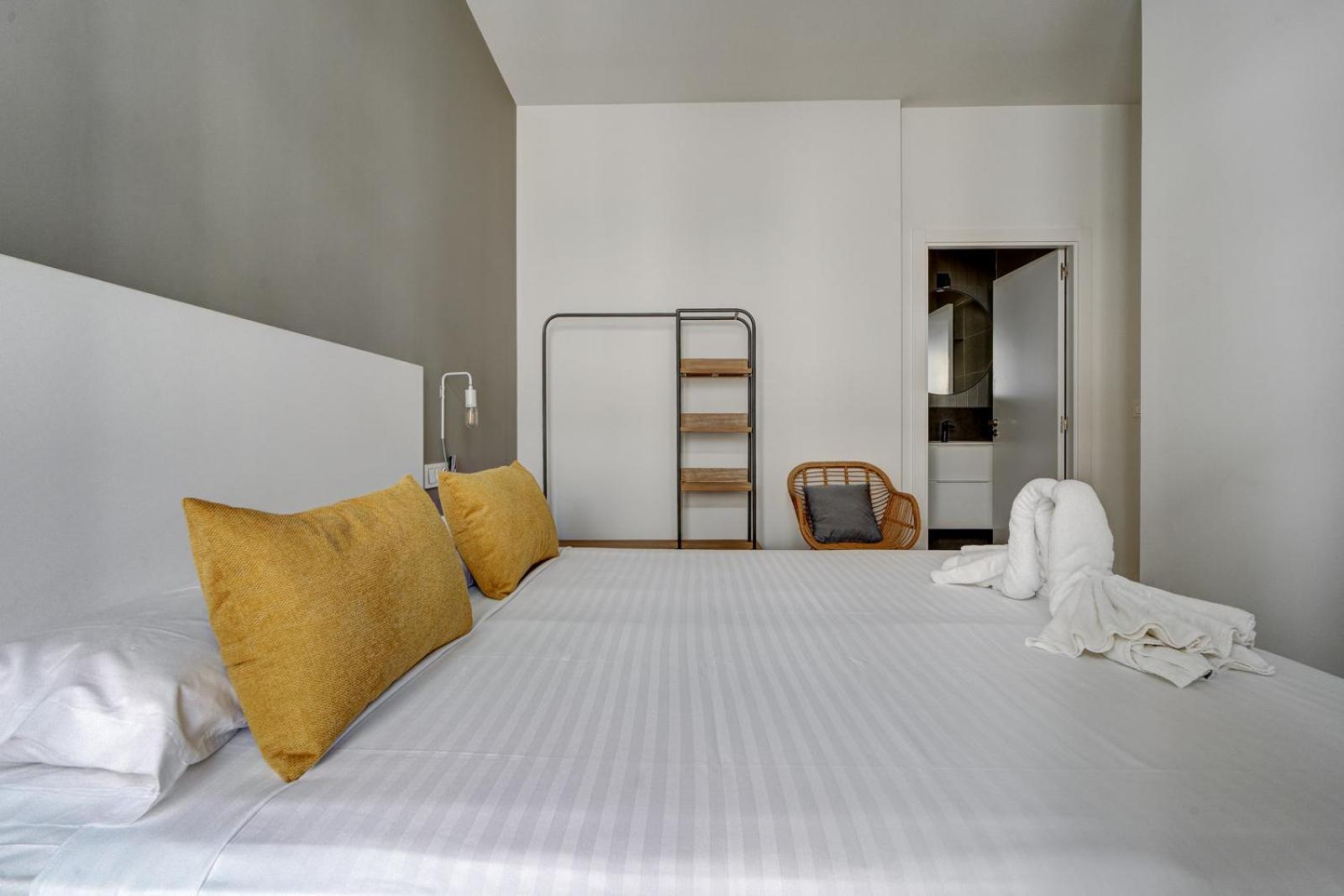 Apartamentos Gran Via By Sanse Holidays San Sebastián Eksteriør billede