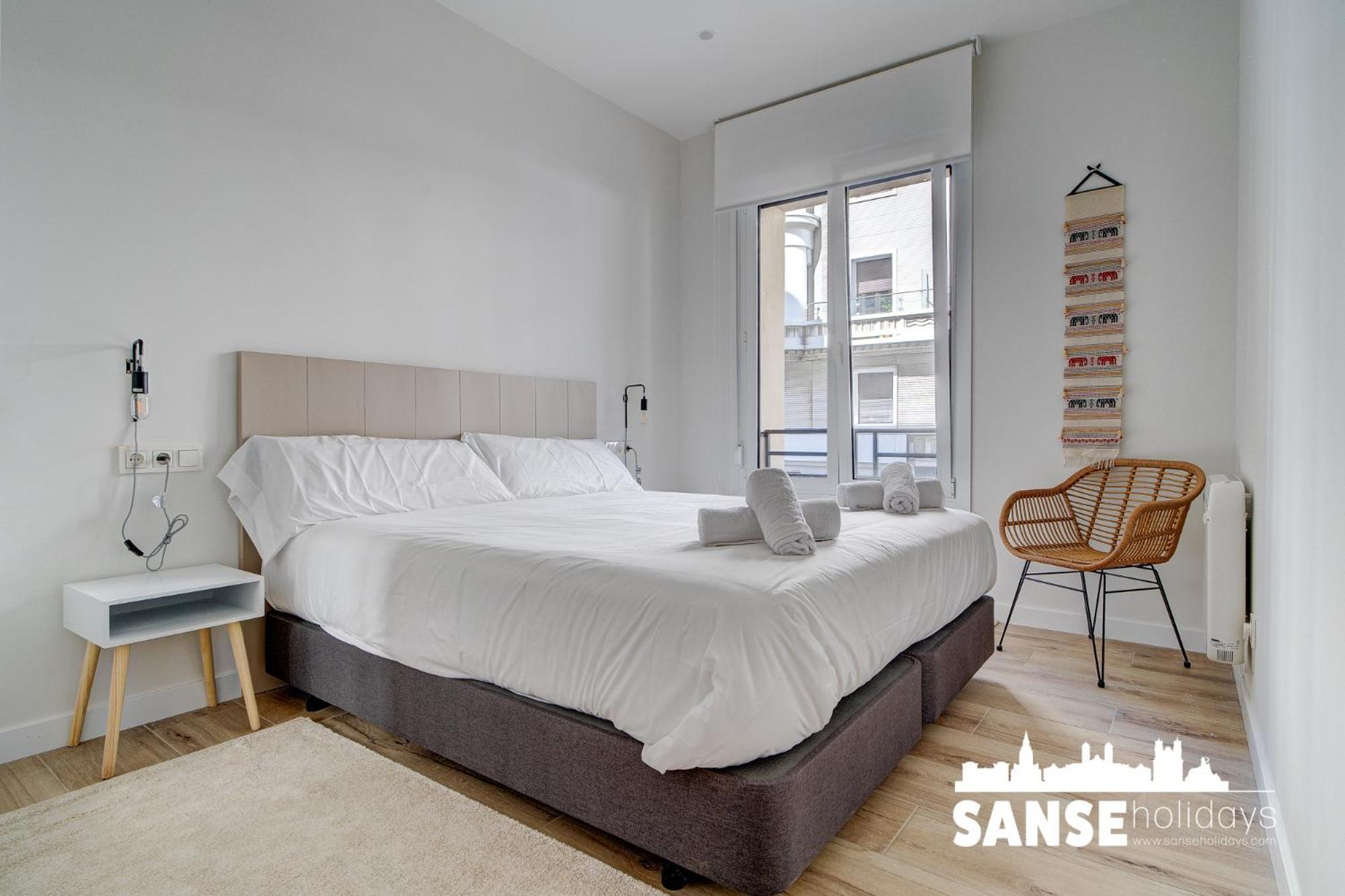 Apartamentos Gran Via By Sanse Holidays San Sebastián Eksteriør billede