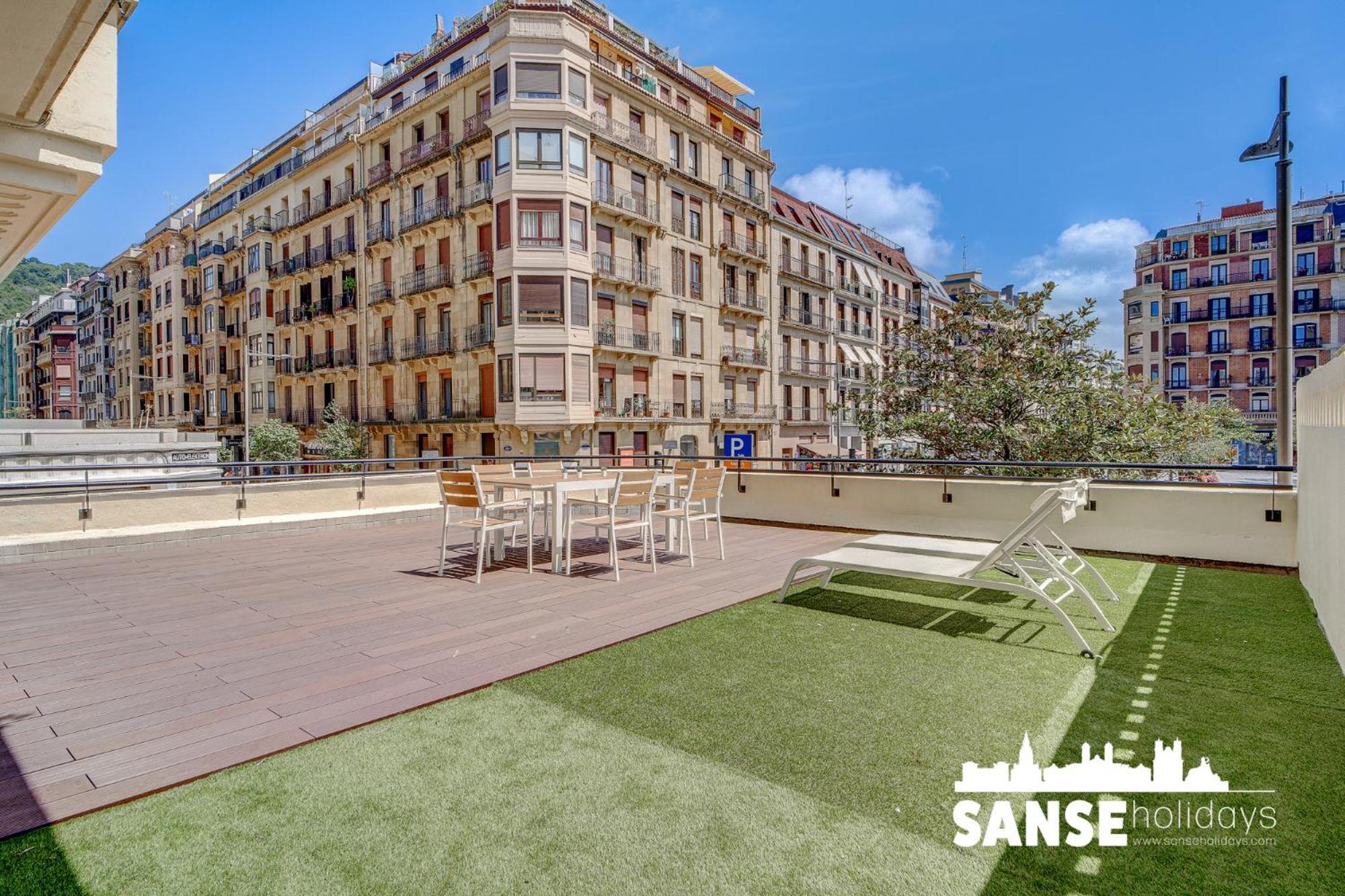 Apartamentos Gran Via By Sanse Holidays San Sebastián Eksteriør billede